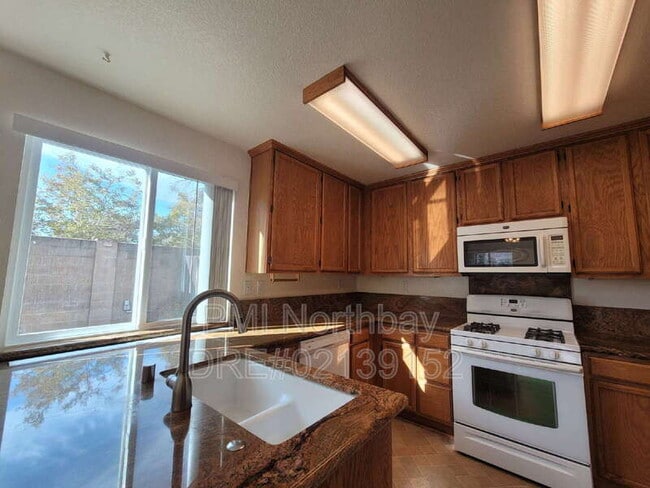 1109 Syracuse Cir