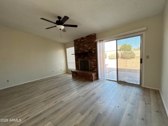 Photo - 3926 W Willow Ave