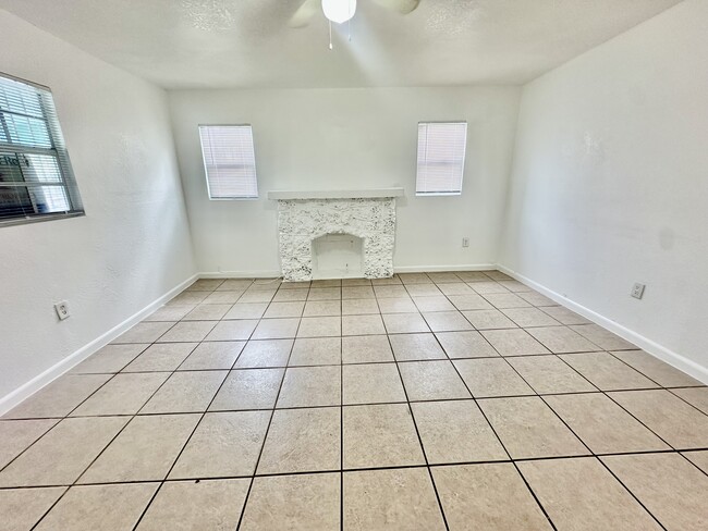 Photo - 6136 N Miami Ave Unit 6136