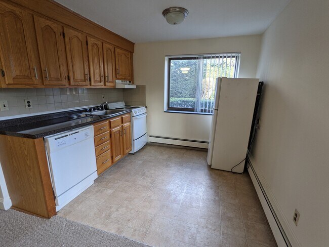 Building Photo - 20 Chester St Unit #35 Rental