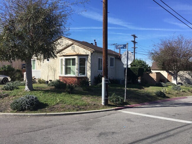 Photo - Vineburn Ave. Unidad 1