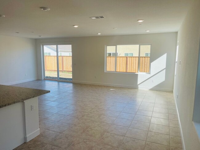 Photo - Antioch - Cielo at Sand Creek 4 Bedrooms, ...