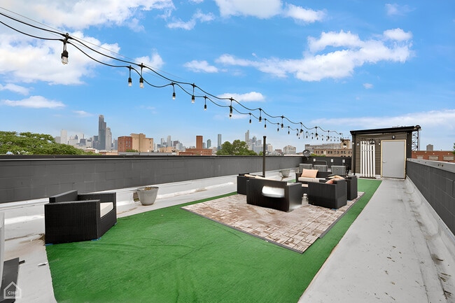 Photo - 1921 S Jefferson St Unit 1