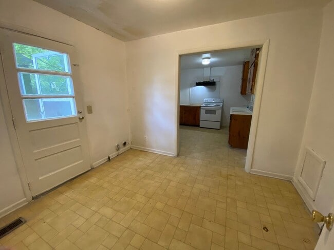 Photo - 2 Bedroom, 1 Bath Home in East Rome!