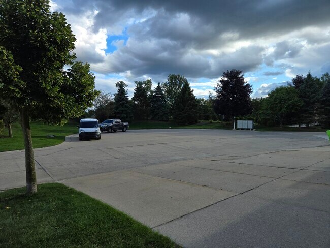 Photo - 6725 Boulder Pointe Dr