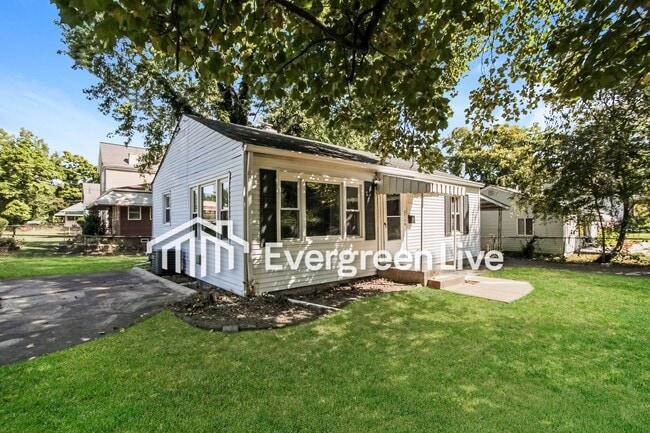 Photo - 5704 Chandler St