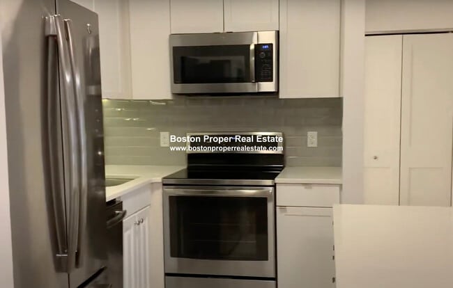 Photo - 28 Exeter St Unit 609