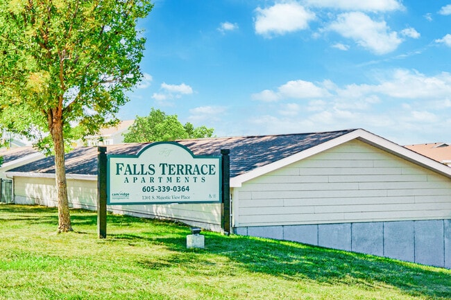 Photo - Falls Terrace Apartments