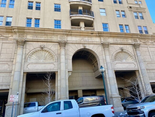 Building Photo - 300 W 11th Ave Unit 300 W 11th Ave #17 A Rental