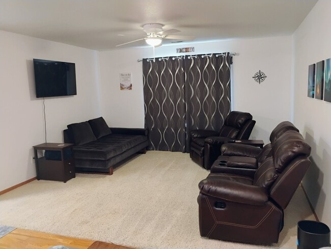 Photo - 1100 N 6th St