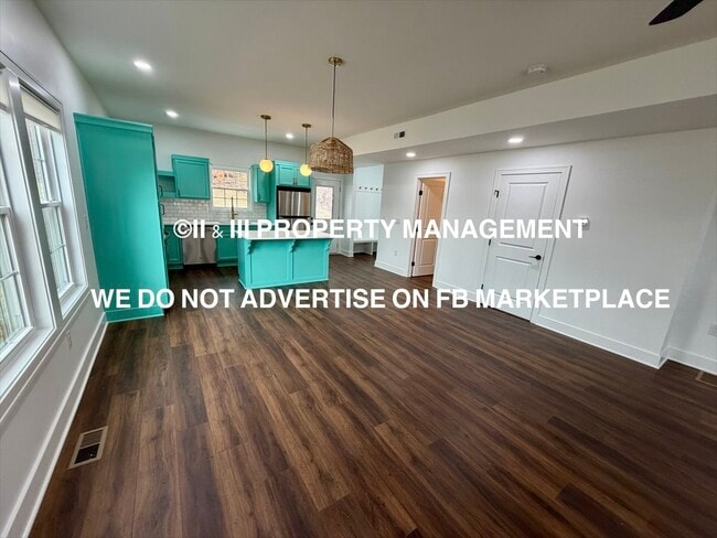 Photo - 113 S Cherokee St