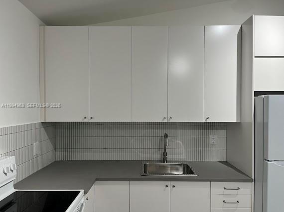 Photo - 6101 NE Miami Ct Unit 2