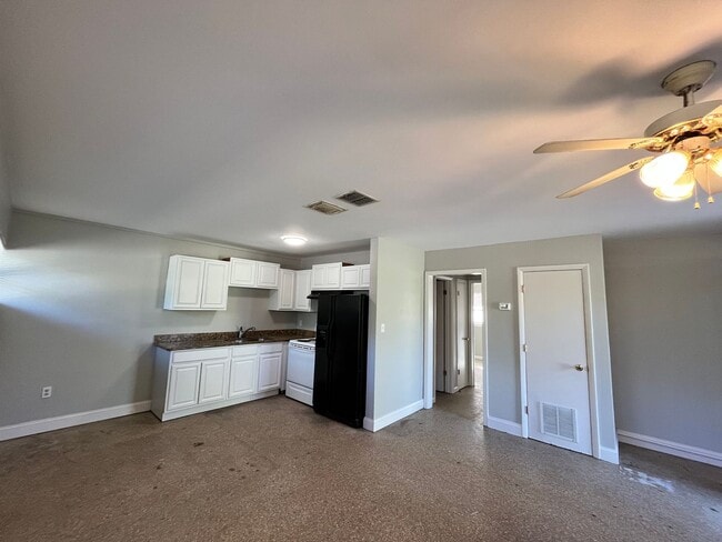 Photo - Simple & small 2BR Duplex