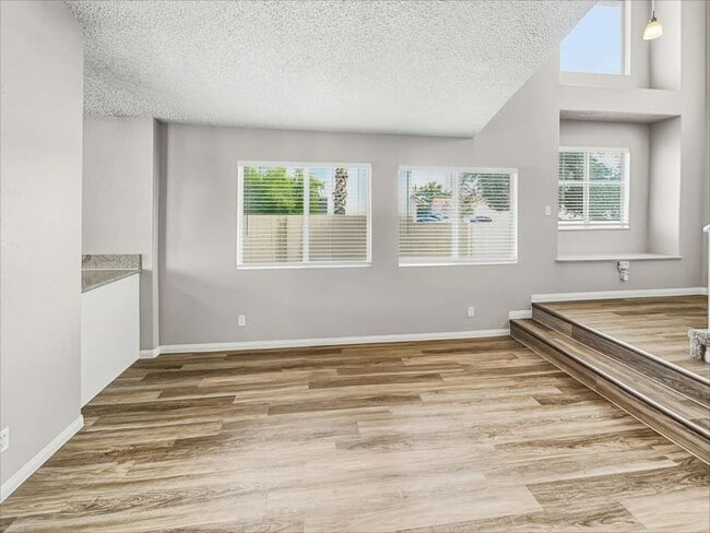 Photo - 3301 Hyannis Cir