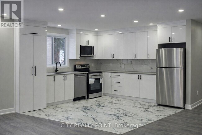 Photo - 131 Camelia Ave Unité 2