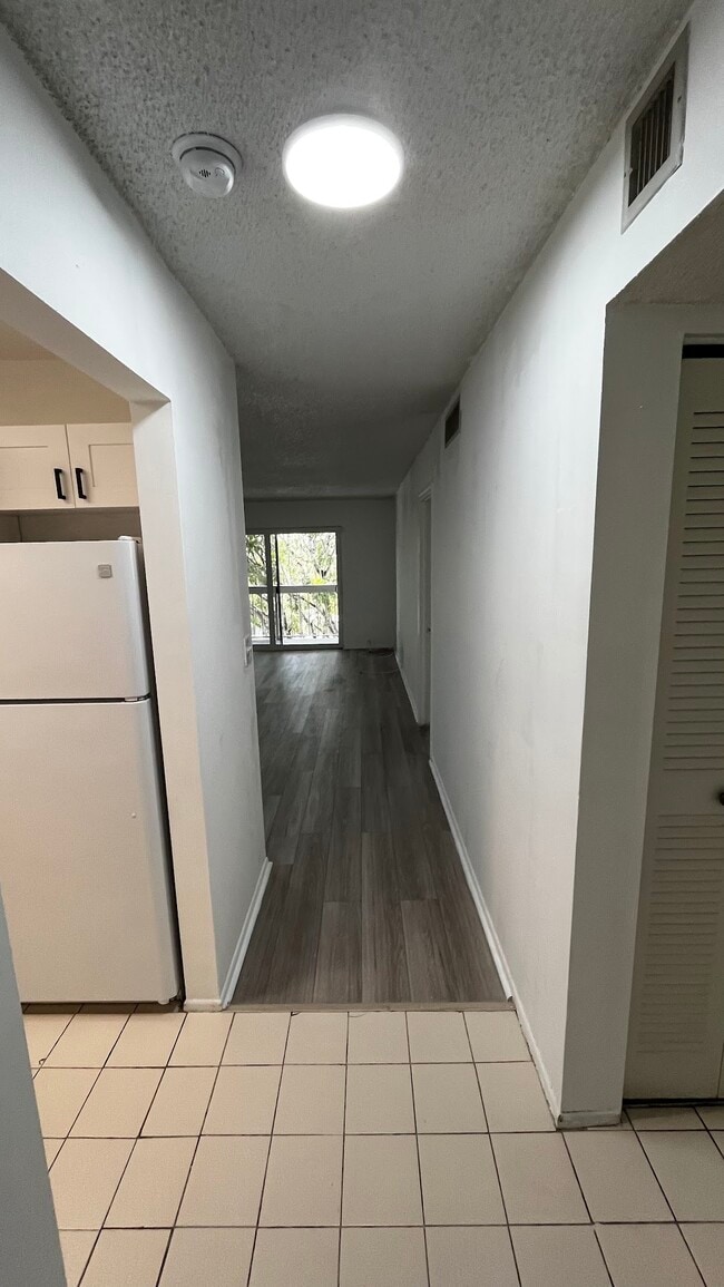 Photo - 7800 Camino Real Unidad H410