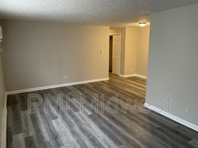 Photo - 6240 E 11th St Unit Apt 201