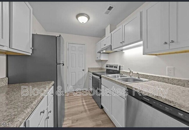 Photo - 1295 Schaub Dr Unit APT F