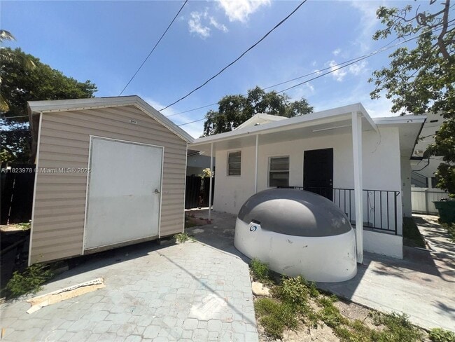 Building Photo - 1800 SW 3rd St Unit A-A Rental