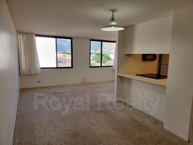 Building Photo - 825 Coolidge St Unit #505