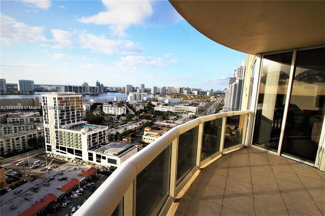 Photo - 17555 Collins Ave Unit 2502
