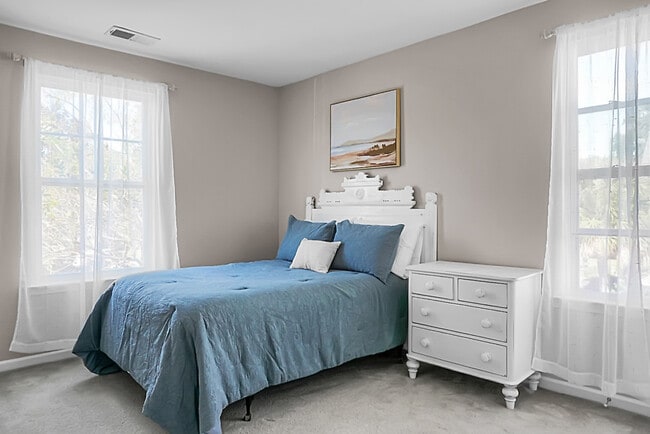 Photo - 1519 Thoroughbred Blvd