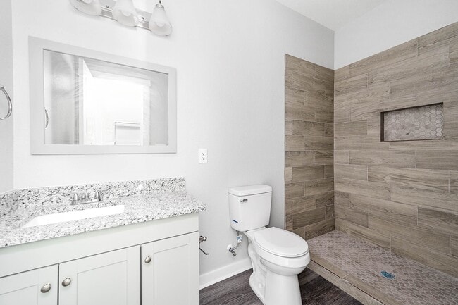 Photo - 16977 Glenheath St