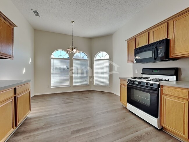 Photo - 217 Dartmouth Dr