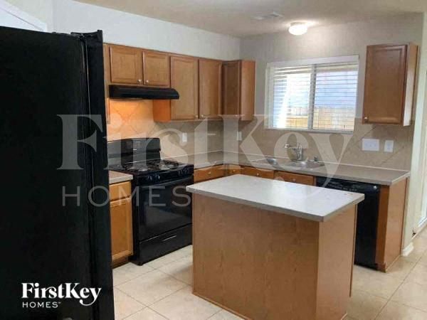 Photo - 17834 Yellow Birch Trail