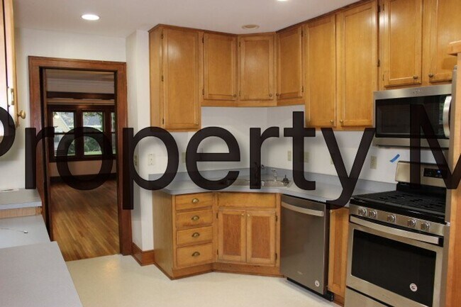 Photo - 618 SE 7th Ave