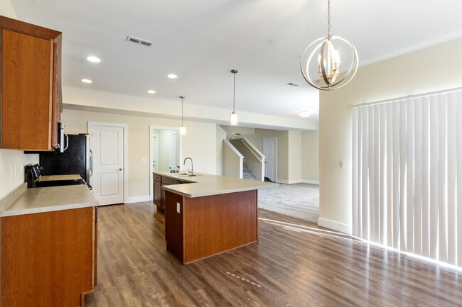 Creekstone apartments — community photo