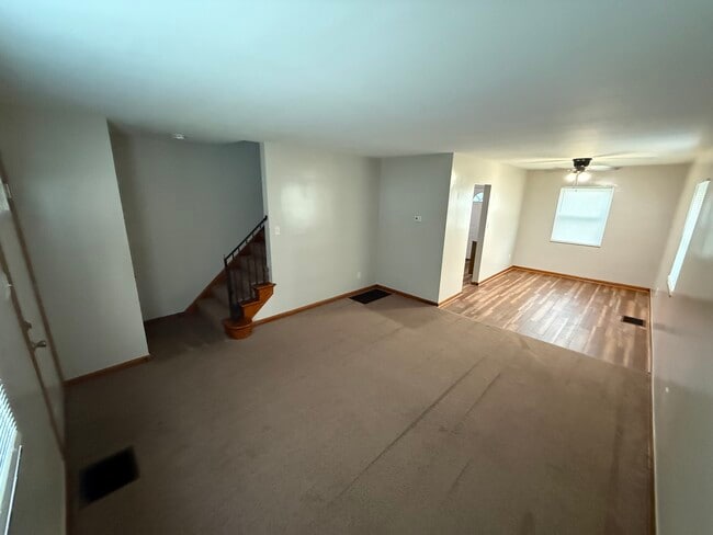 Photo - 3166 Sullivant Ave