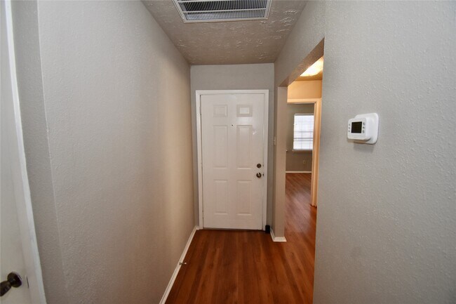 Photo - 9231 Goodmeadow Dr