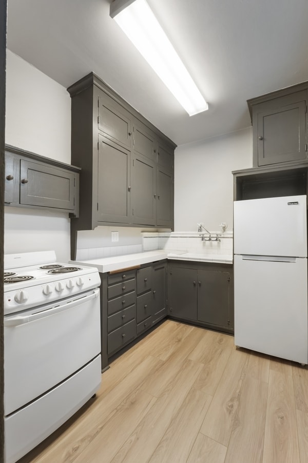 Building Photo - 16 N Broadway St Unit 33