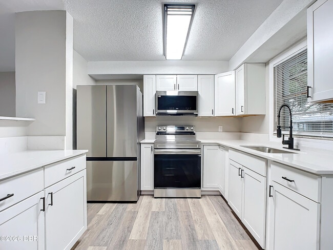 Photo - 1003 2nd St