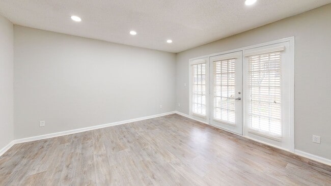 Photo - Crystal at Harwell