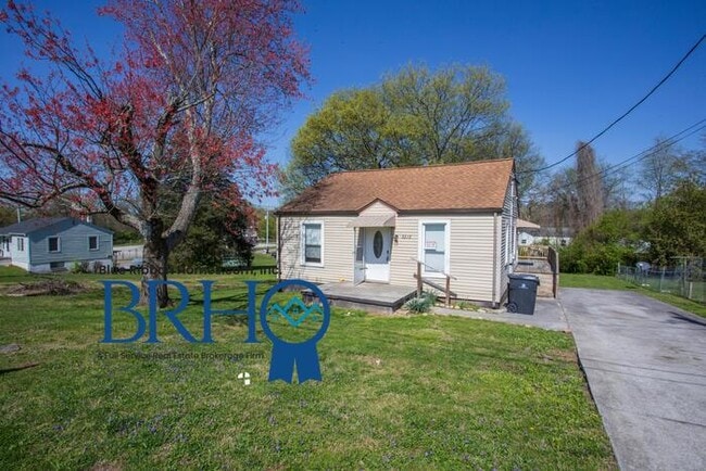 Photo - 3213 Shields Ave