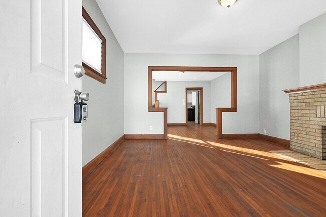 Photo - 1521-1523-1523 Republic Ave Unidad 1523