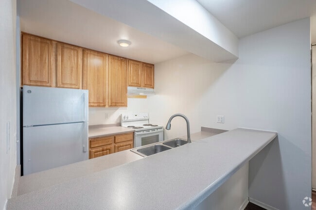 1HAB, 1BA - 685 ft² - Cocina - Briarwood Apartments