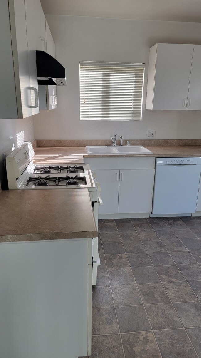 Photo - 2204 Aviation Way Unit North Redondo Rear House