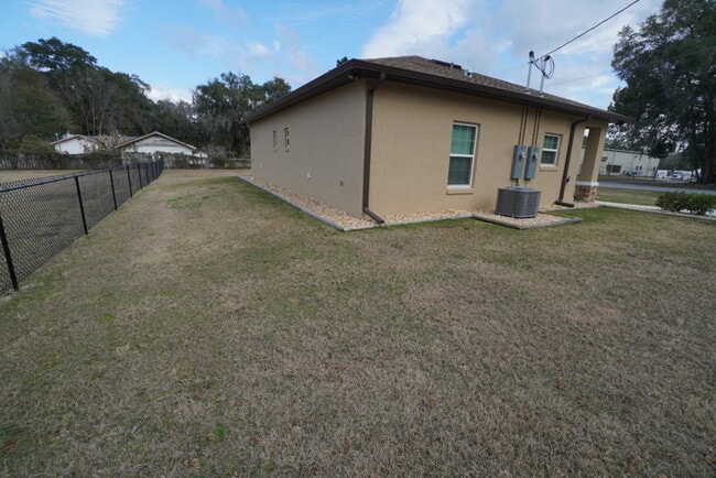 Photo - 2151 NW 7th St