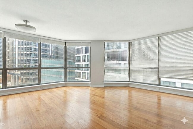 Photo - 405 N Wabash Ave Unit 206