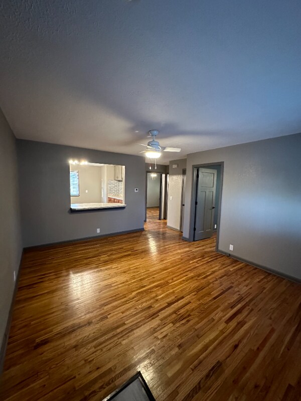 Photo - 673 S 3rd St