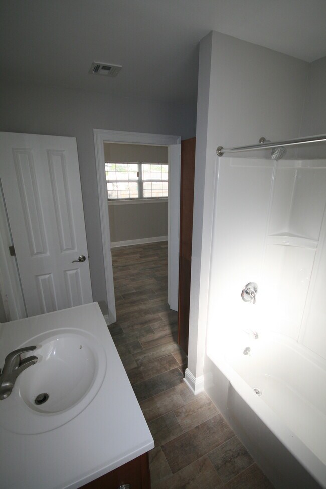 Photo - 1704 Huey P Long Ave