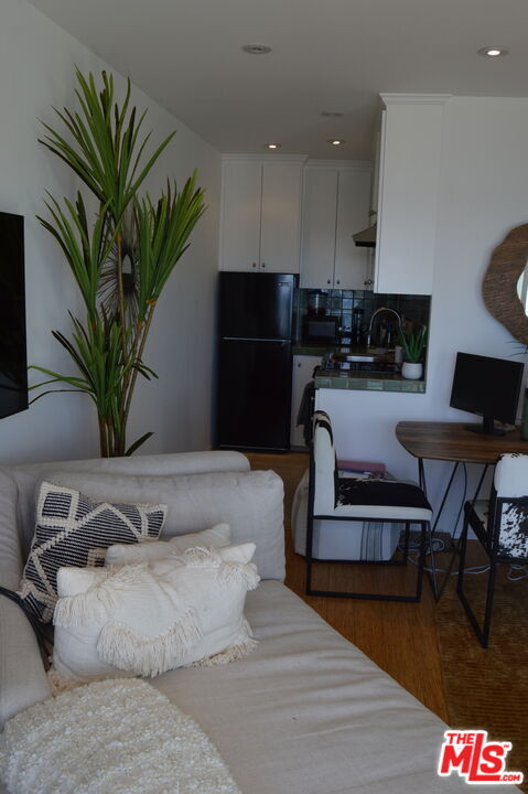 Photo - 20638 Pacific Coast Hwy Unidad 12