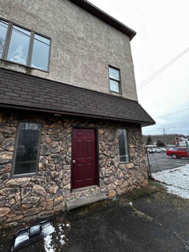 Building Photo - 418 N Main St Unit 1 B