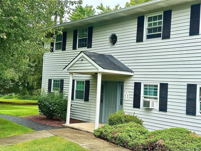 Building Photo - 3 Locust Ct Unit H Rental
