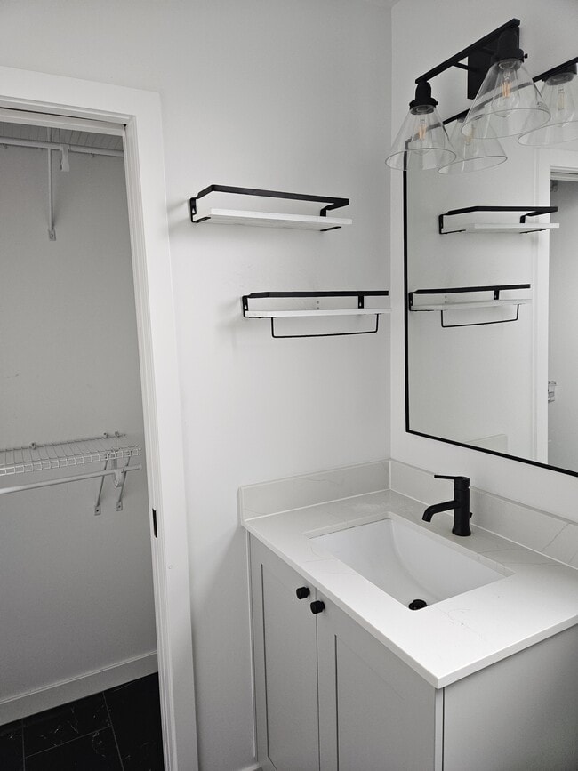 Photo - 4610 Woodland Park Ave N