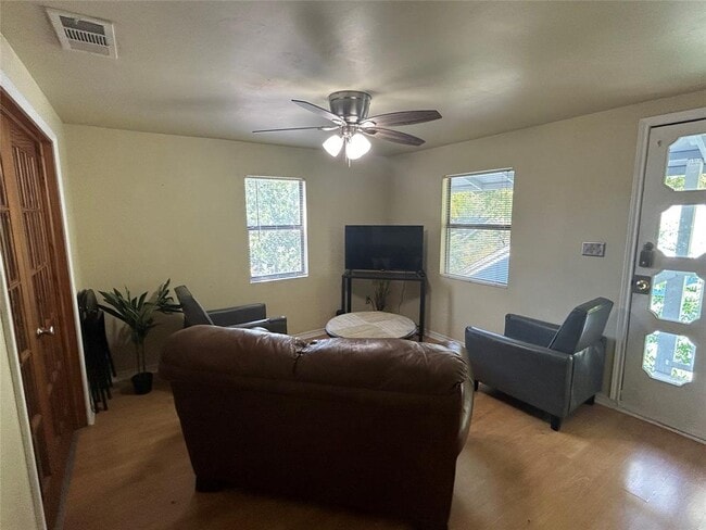 Photo - 4812 Avenue G Ave