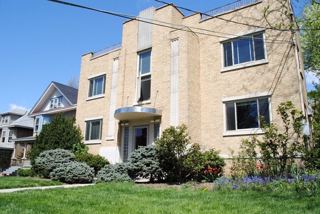 2564 Erie